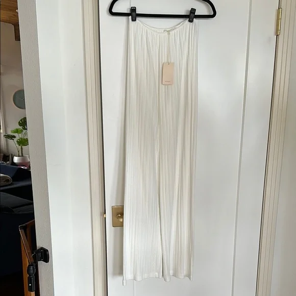 LAVON POINTELLE PANT in Medium *NWT* - Picture 7 of 12